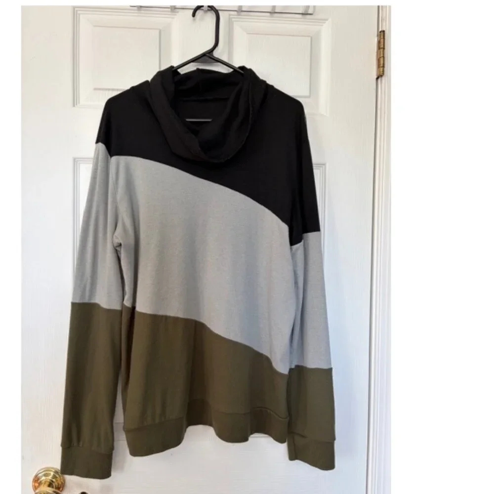 2/$10! Striped Cowl Neck Top, Size XL - Picture 4 of 5